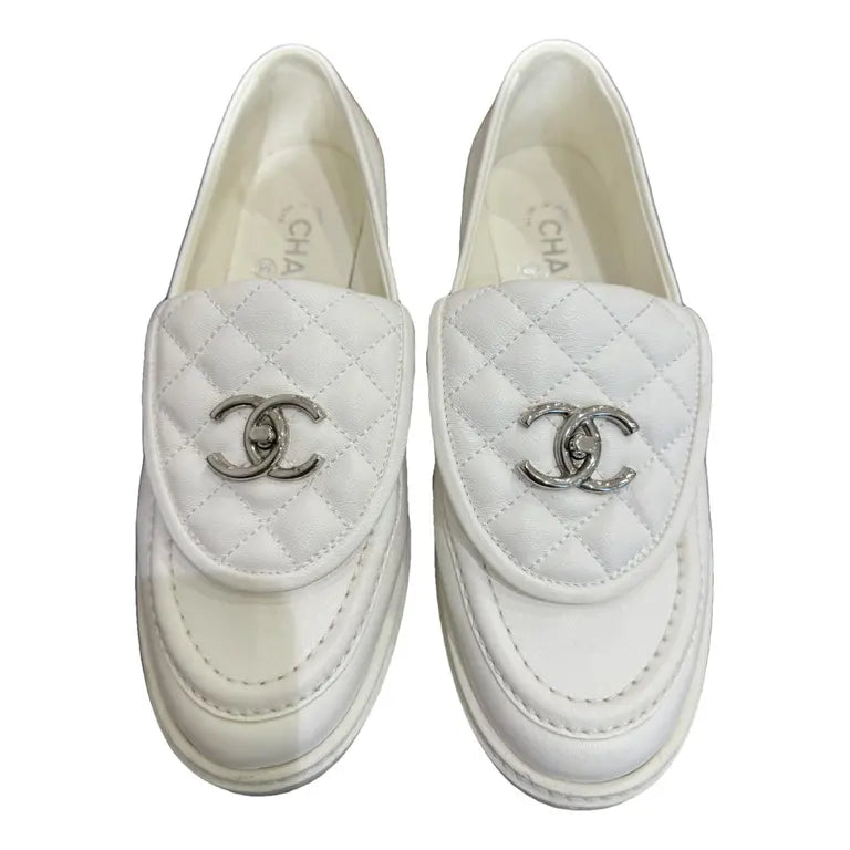 Chanel 22P White Quilted Flap Turnlock| Women's